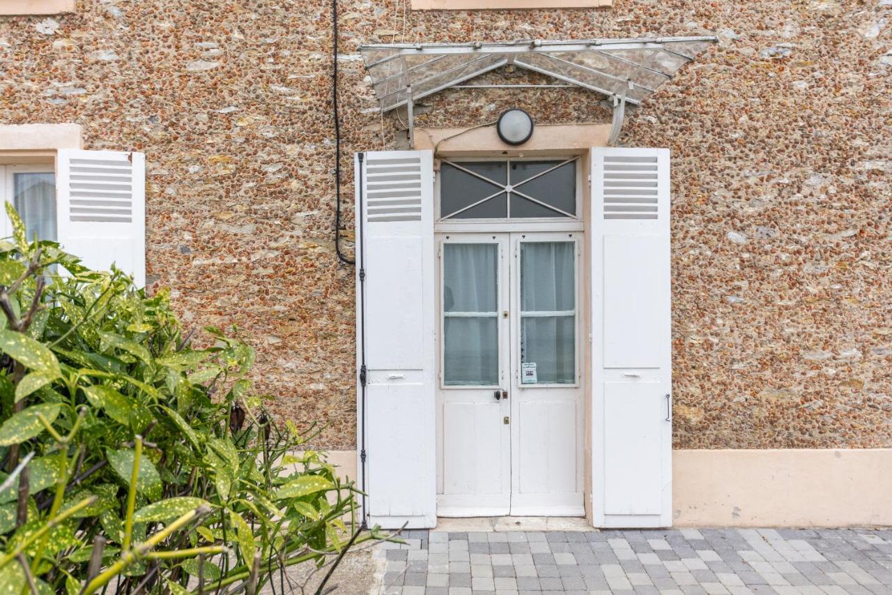Paris A La Campagne-Parking Gratuit-Proche Versailles La Queue-les-Yvelines Exterior foto